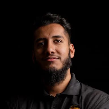 Hamza Shabbir, Co-Founder & Chief Explorer at Safari Boyz